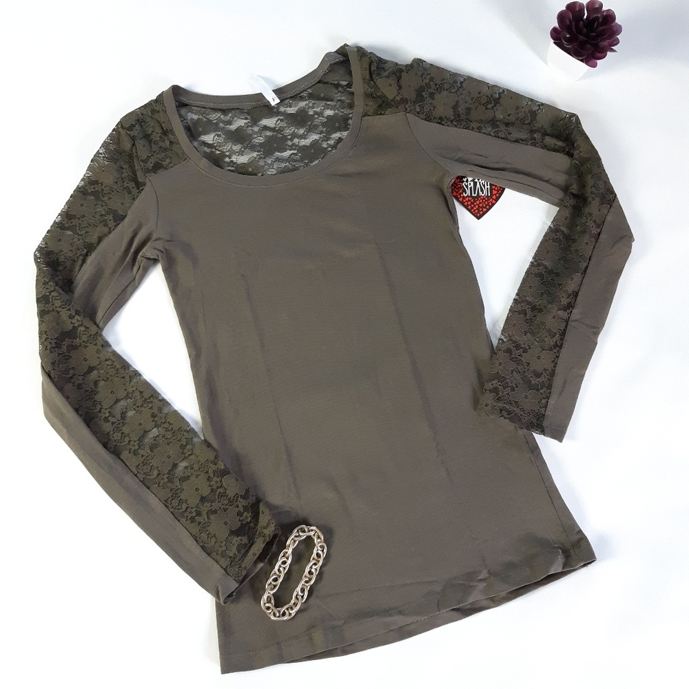 NWT New Splash Long Sleeve Mixed Media Top
